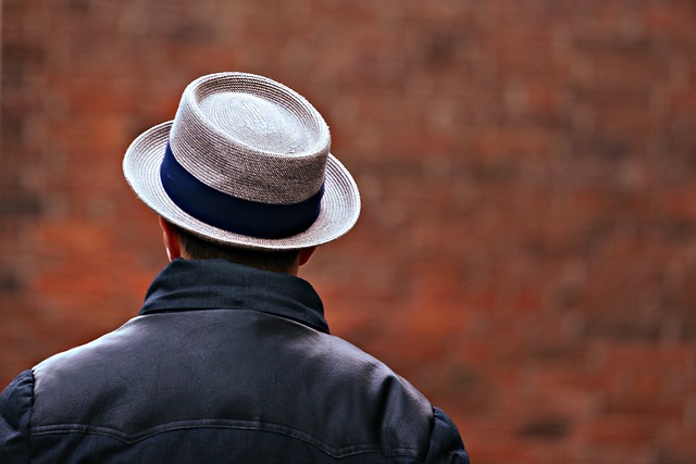 Mužský klobúk